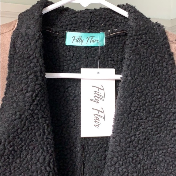 Camel Vest - Picture 5 of 6